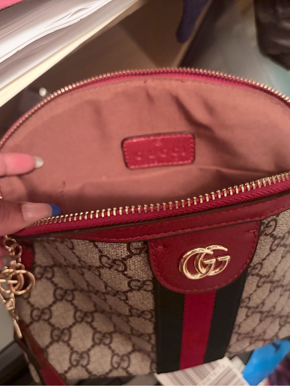 Gucci Crossbody - Picture 2 of 2